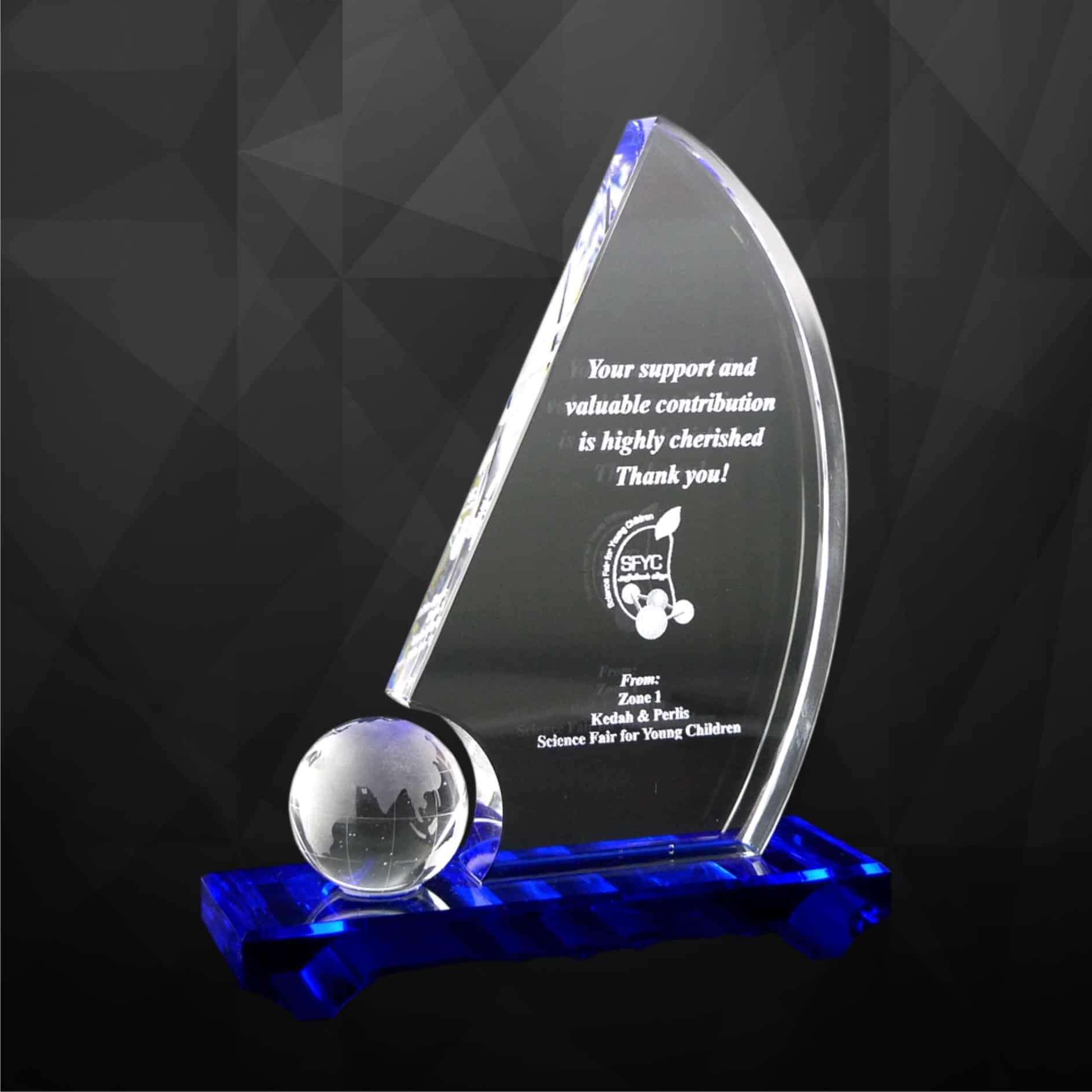 Buy Quality Cr9058 - Exclusive Crystal Globe Plaques At Sapiens Trophy 